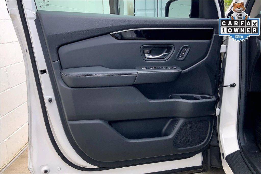 Used 2025 Honda Pilot EX-L image 23