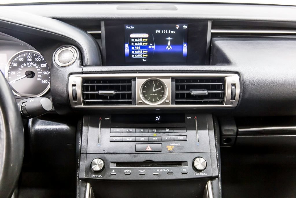 Used 2016 Lexus IS 200t RWD image 18