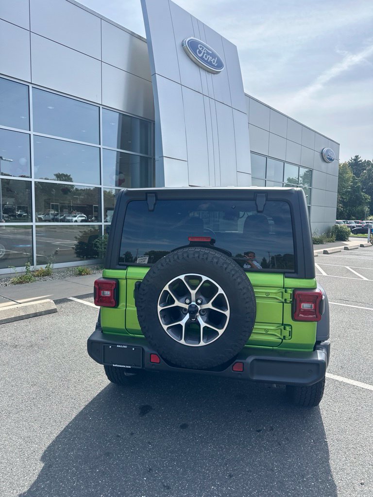 Used 2025 Jeep Wrangler Unlimited Sport AWD/4WD image 4