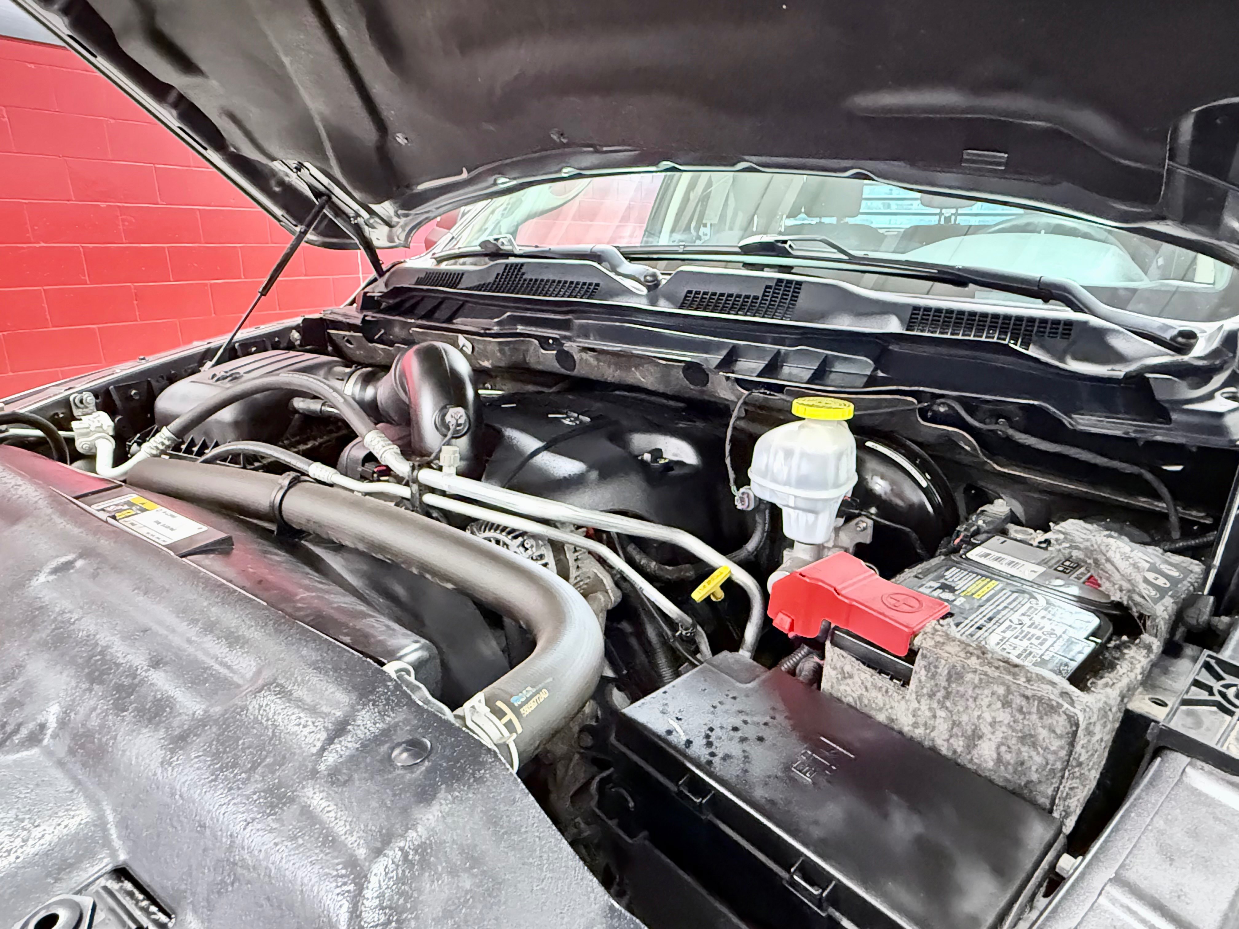 Used 2019 RAM 1500 Express w/ Express Value Package AWD/4WD image 13