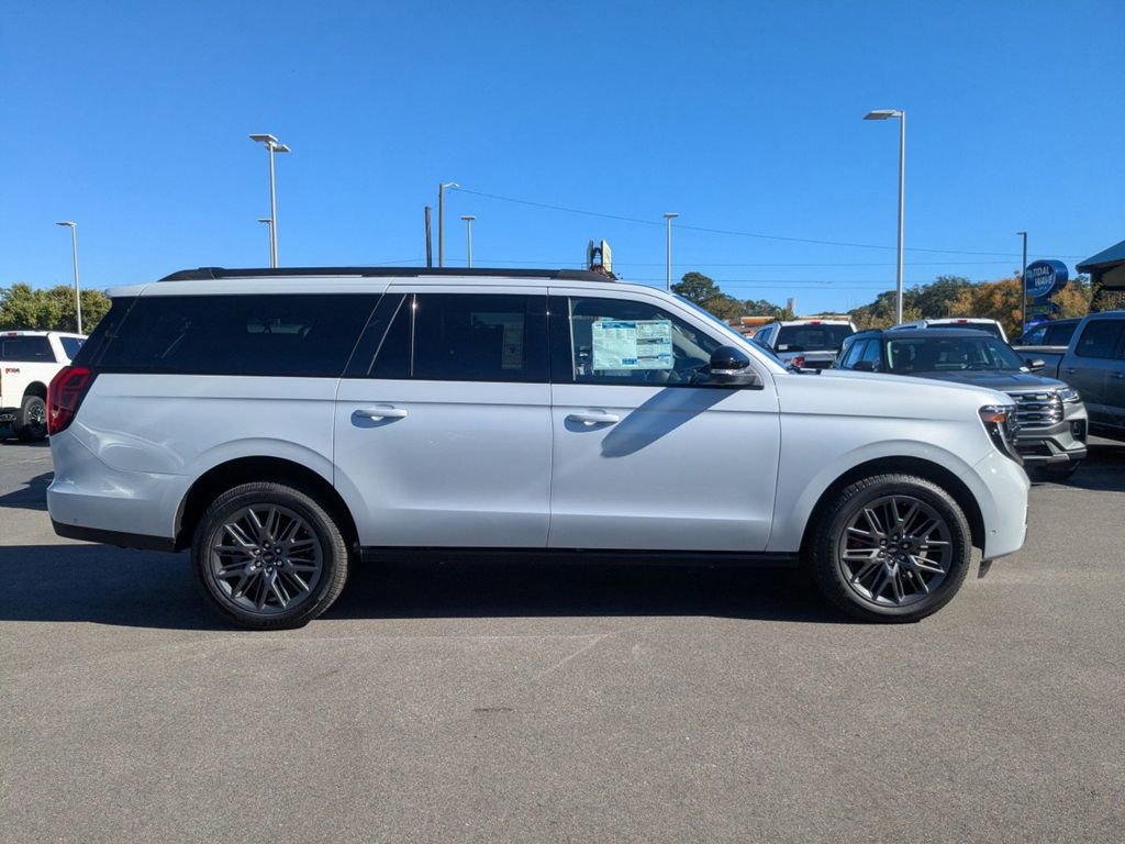 New 2025 Ford Expedition Max Platinum w/ Stealth Performance Package AWD/4WD image 3