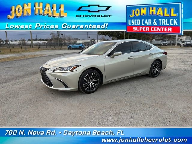 Used 2025 Lexus ES 350 350 4D Sedan image 2