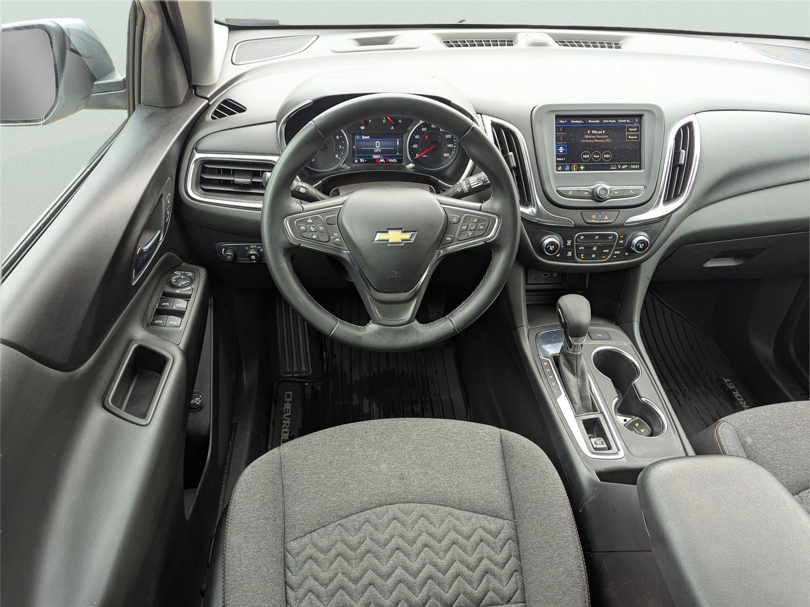 Used 2024 Chevrolet Equinox LT image 17