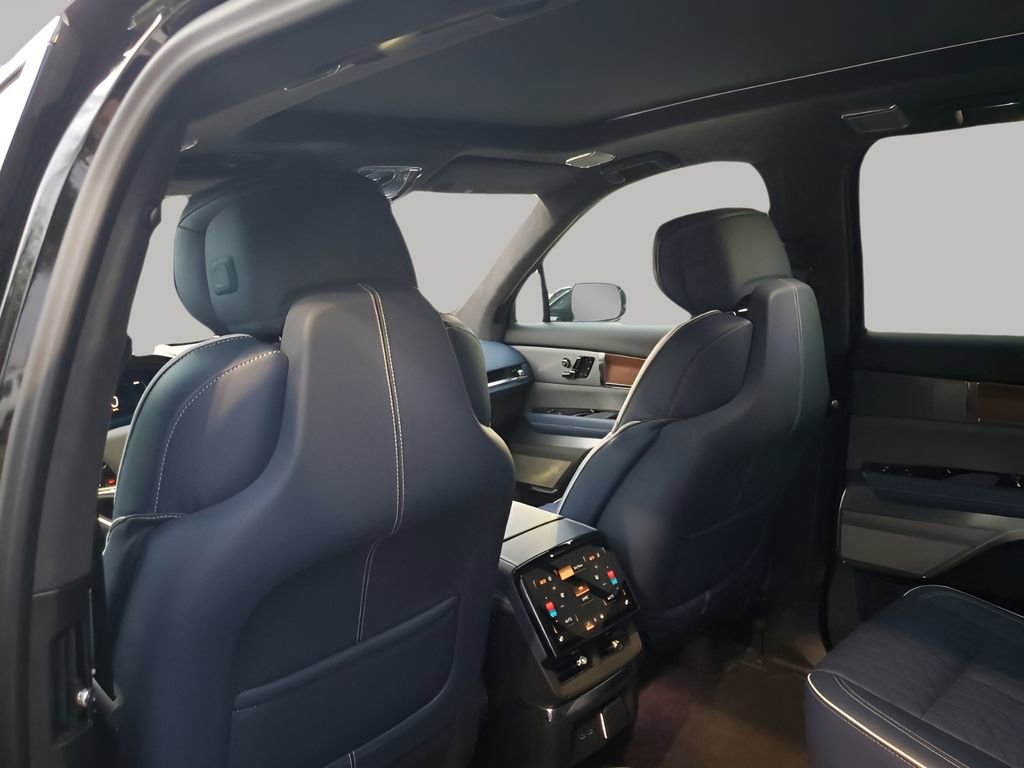 New 2026 Cadillac Vistiq Premium Luxury image 17