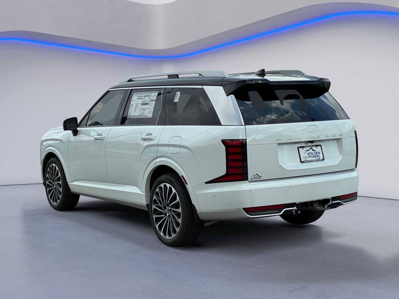 New 2026 Hyundai Palisade Calligraphy FWD image 3