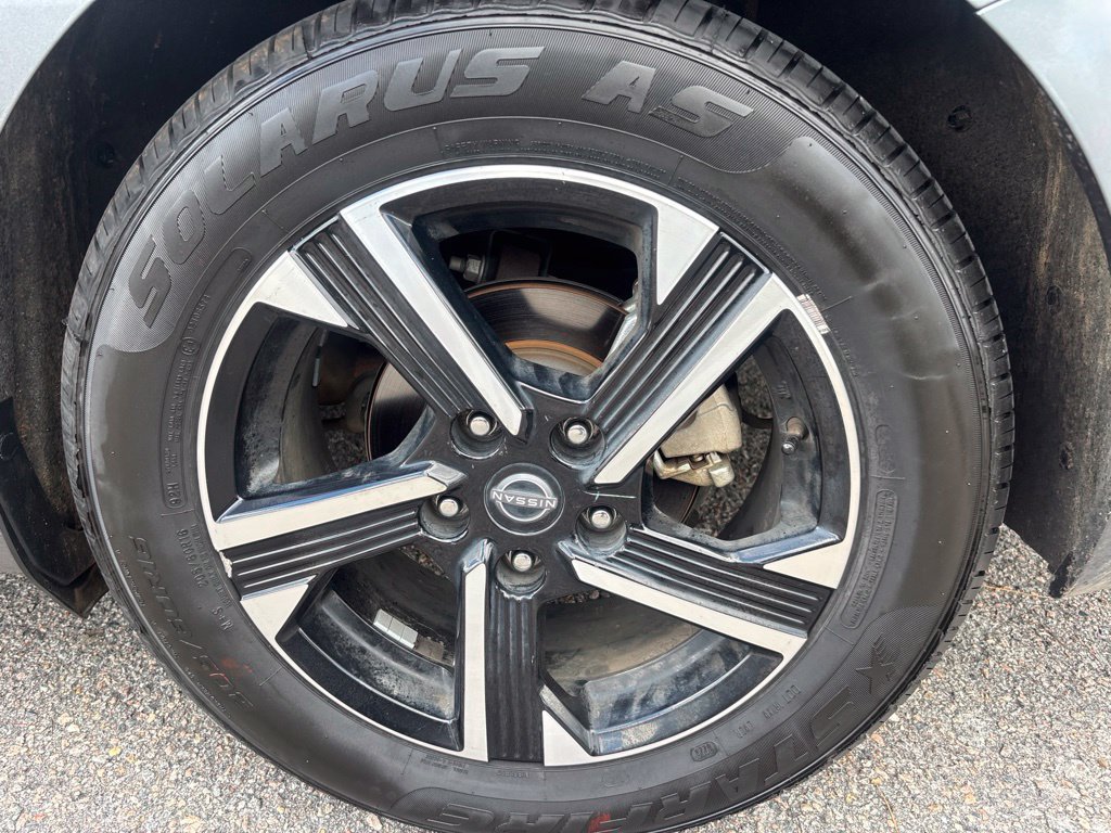 Used 2024 Nissan Sentra SV FWD image 26