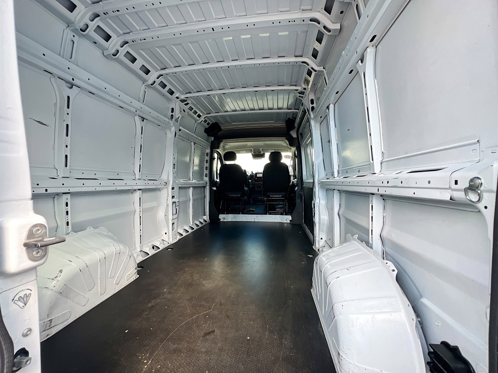 Used 2023 RAM ProMaster 2500 FWD image 35