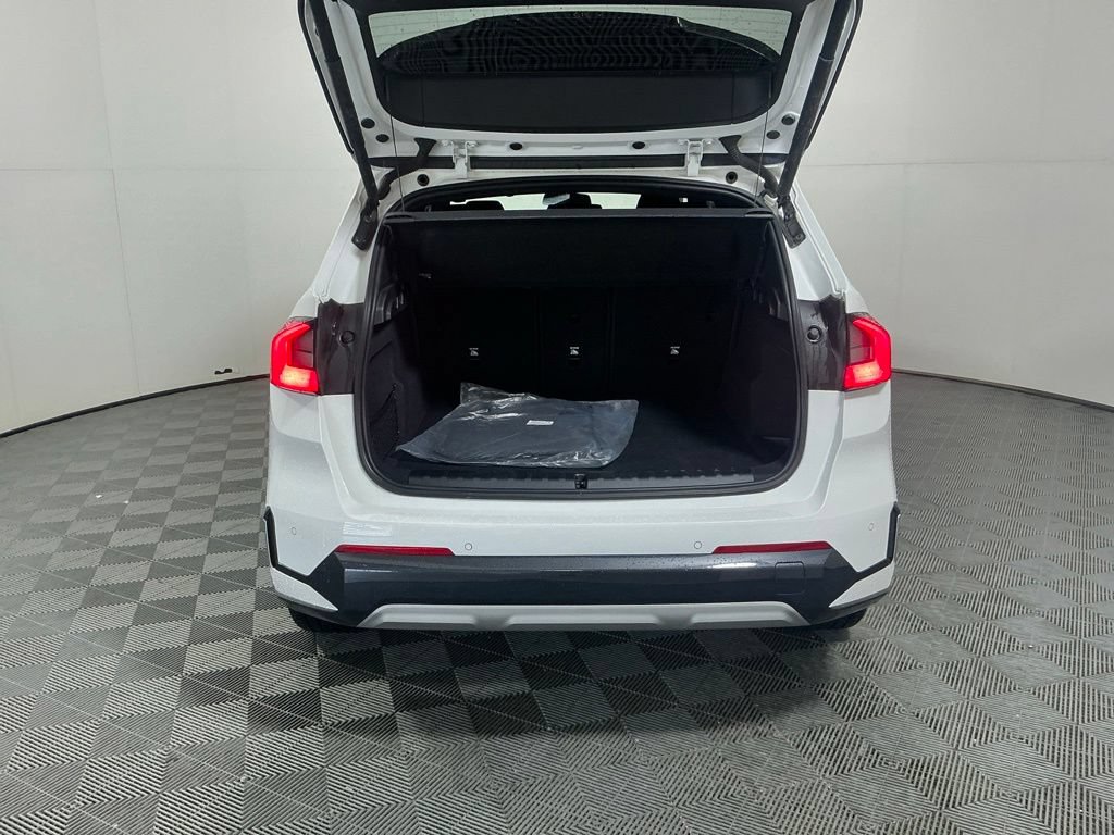 Certified 2025 BMW X1 xDrive28i w/ Technology Package AWD/4WD image 29