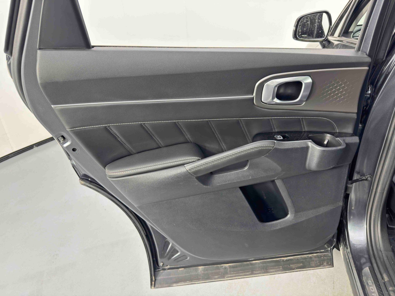 Used 2023 Kia Sorento SX image 41