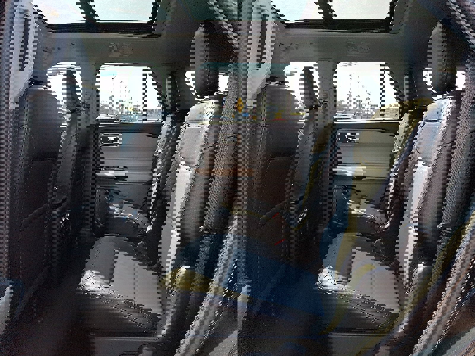 Certified 2023 Ford Explorer XLT w/ Equipment Group 202A image 10