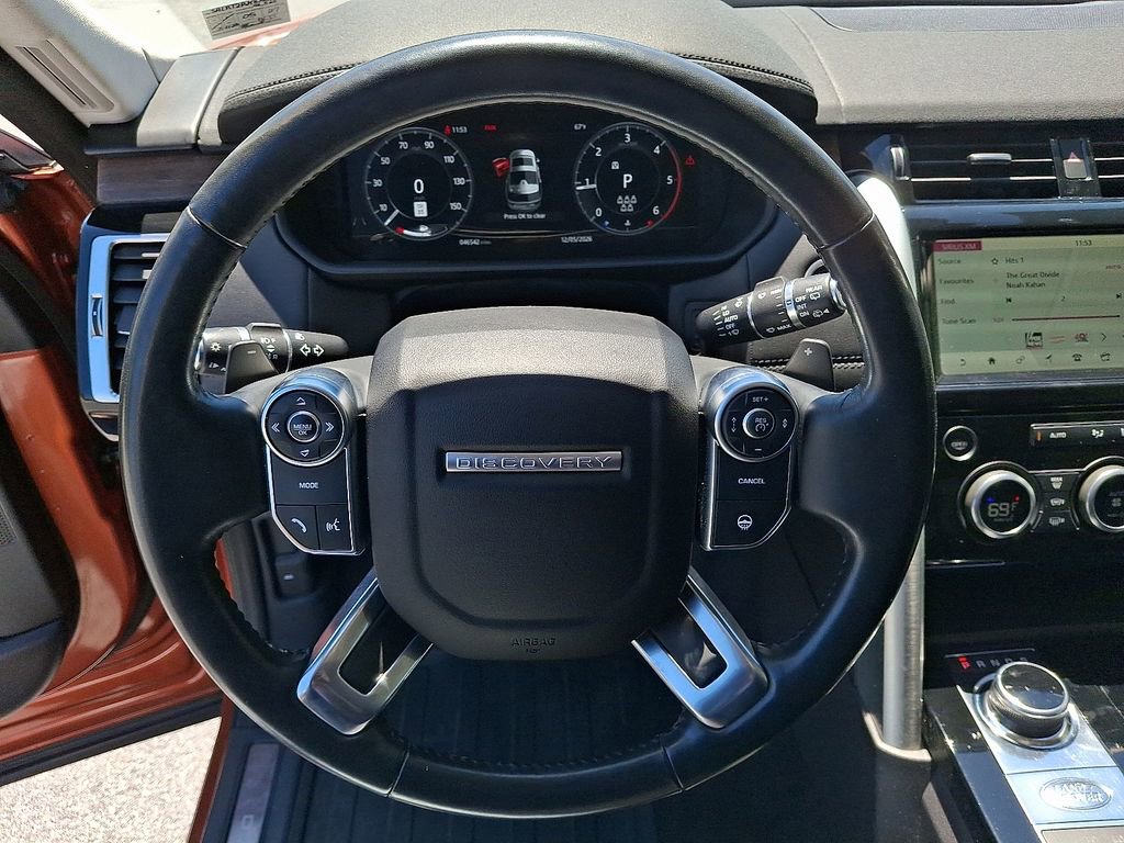 Used 2018 Land Rover Discovery HSE Luxury AWD/4WD image 15