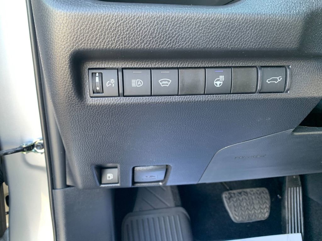 Used 2024 Toyota RAV4 XSE w/ Weather Package AWD/4WD image 33