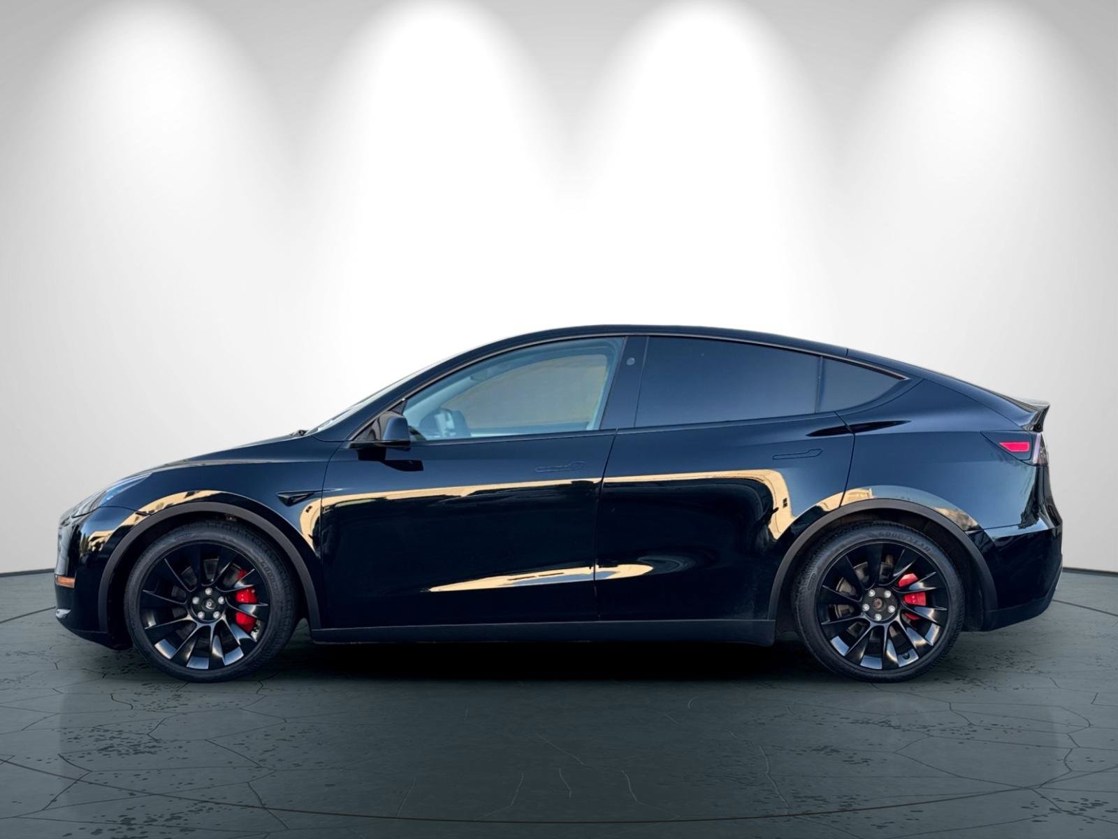 Used 2023 Tesla Model Y Performance image 7
