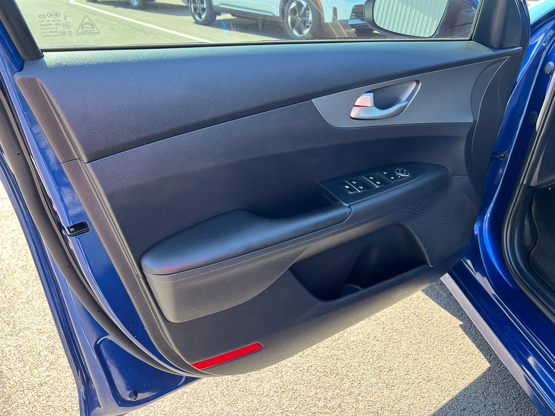 Used 2021 Kia Forte LXS FWD image 10