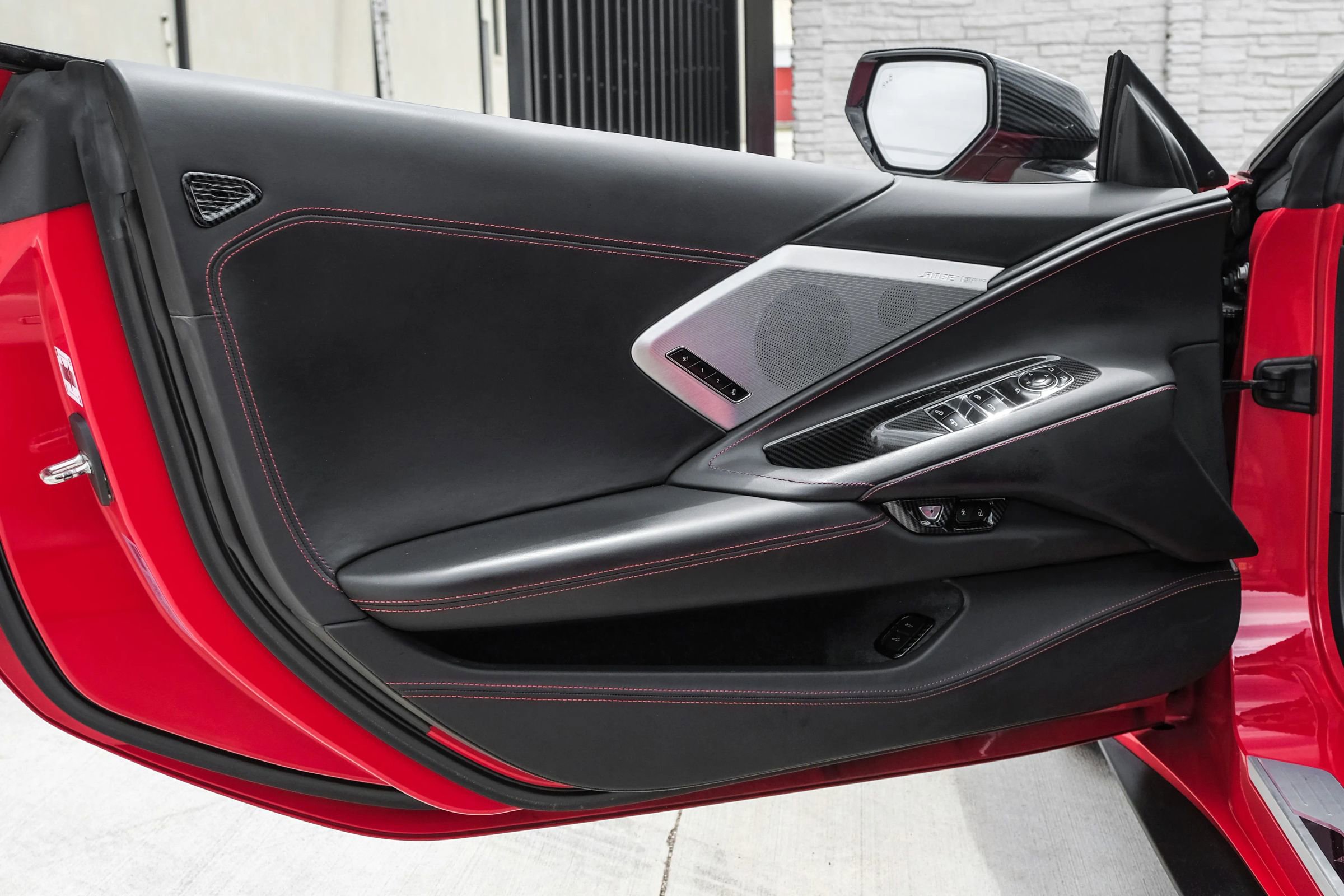 Used 2021 Chevrolet Corvette Stingray Premium Conv w/ Z51 Performance Package RWD image 29
