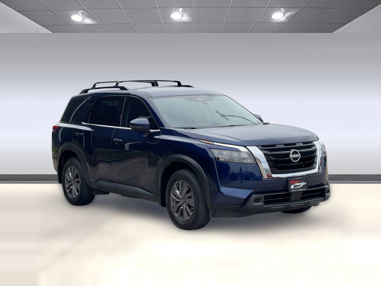 Used 2025 Nissan Pathfinder SV image 7