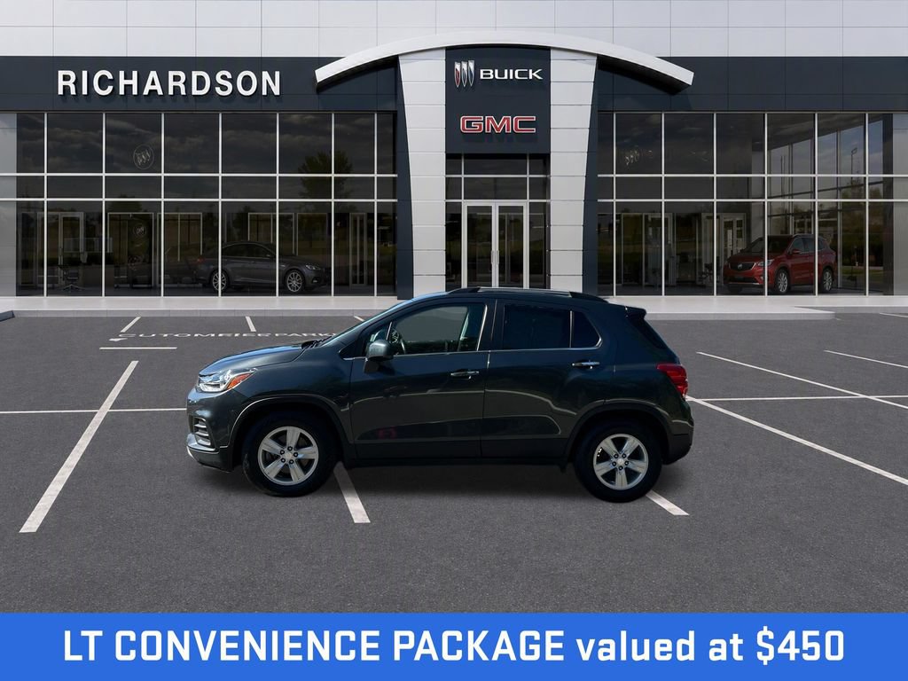 Used 2019 Chevrolet Trax LT w/ LT Convenience Package FWD image 2
