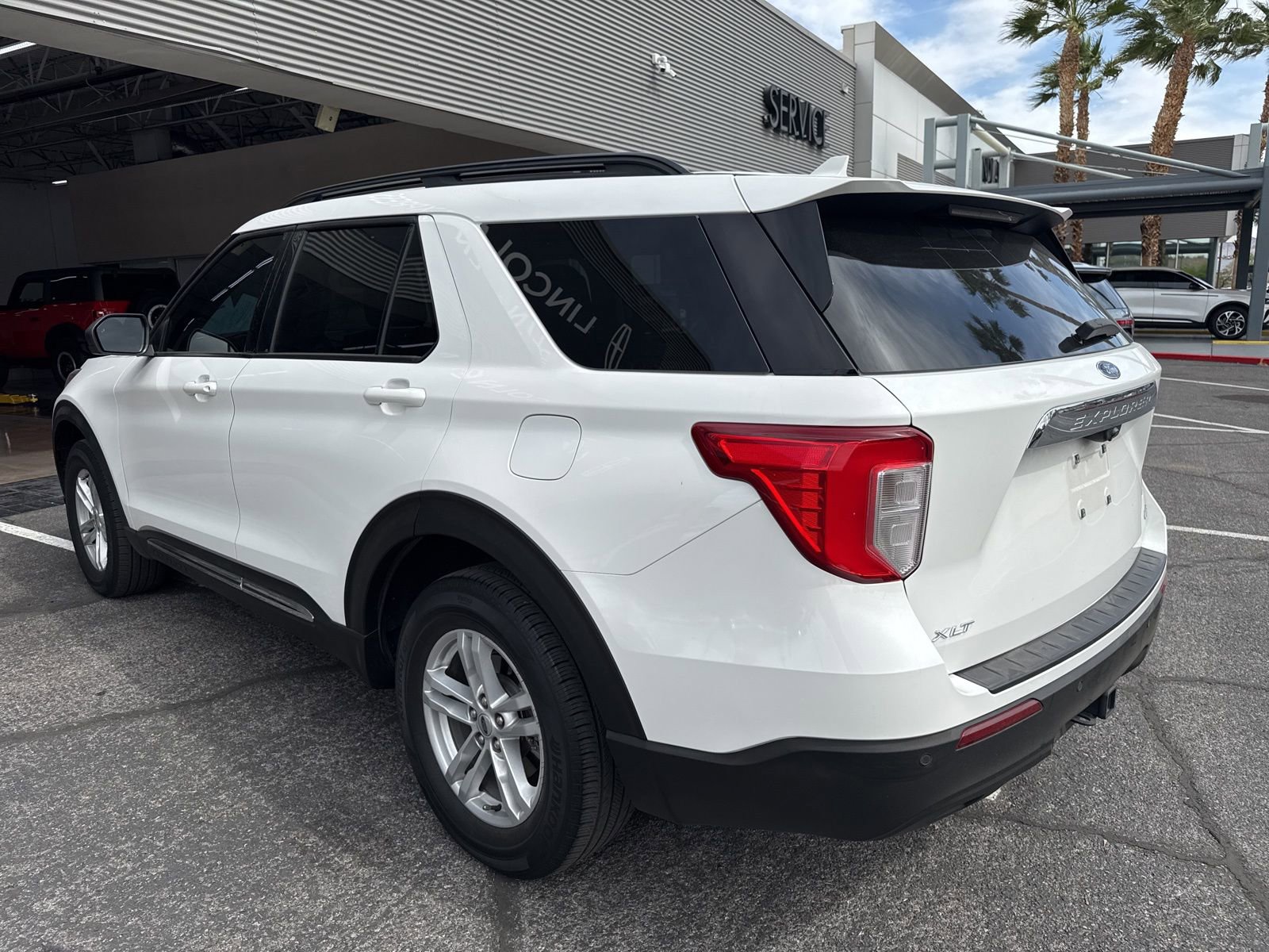 Used 2022 Ford Explorer XLT w/ Class IV Trailer Tow Package image 7