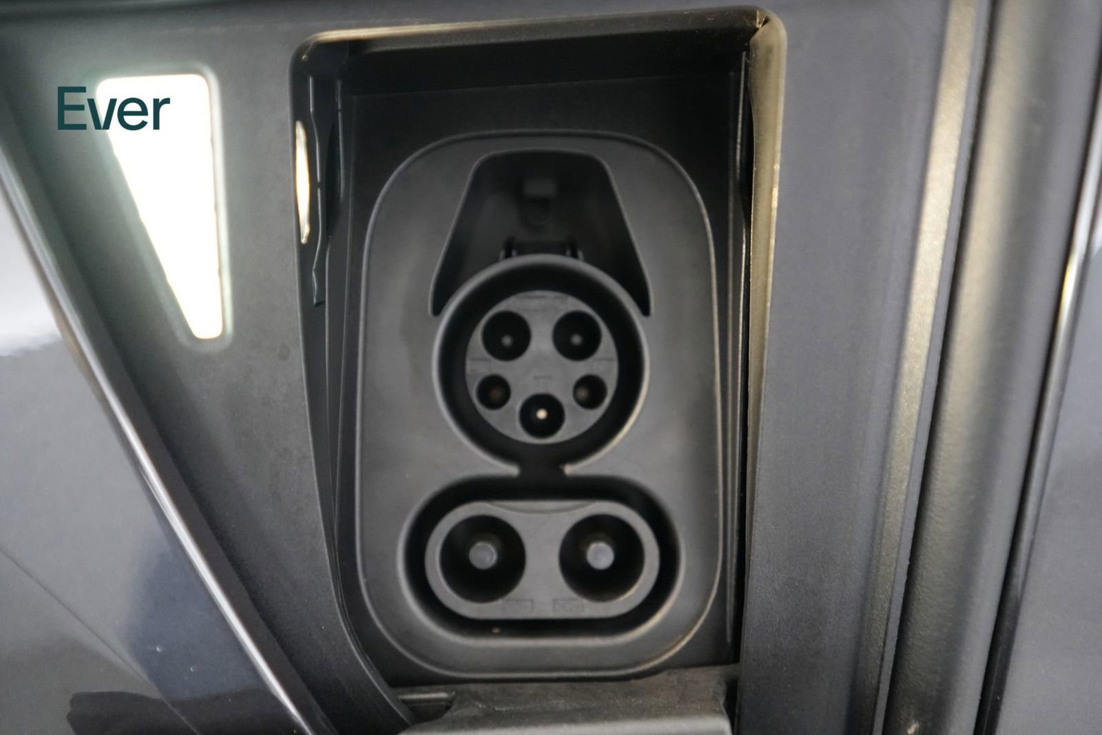 Used 2024 Lucid Air Touring image 10