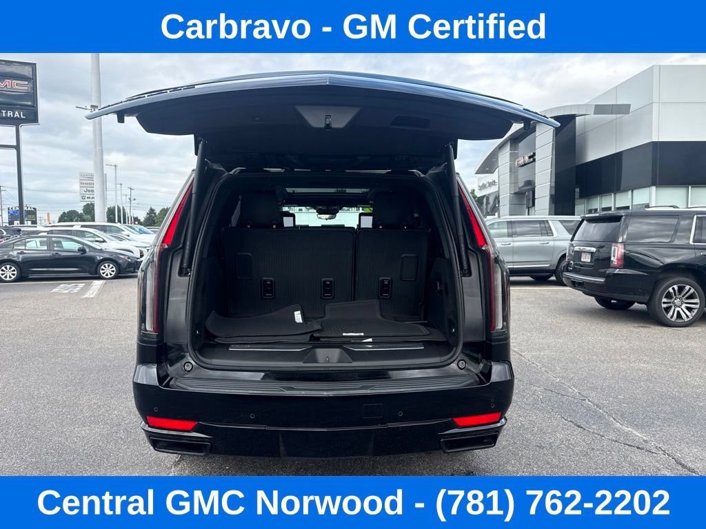 Used 2024 Cadillac Escalade Sport Platinum w/ LPO, ONYX Package AWD/4WD image 10