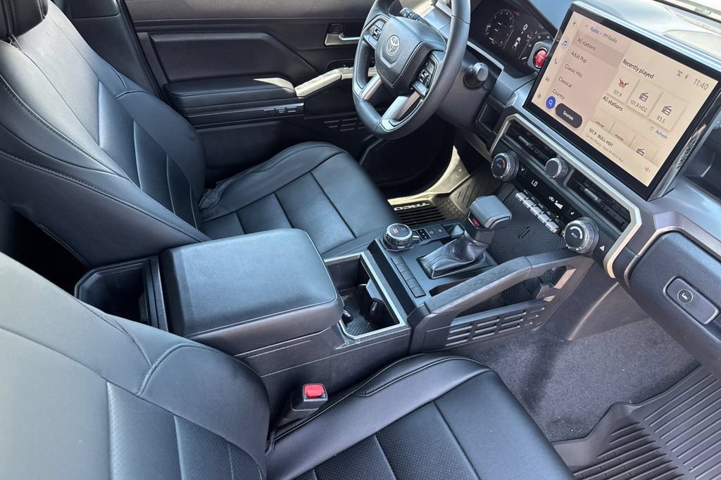 Used 2025 Toyota Tacoma TRD Sport AWD/4WD image 15