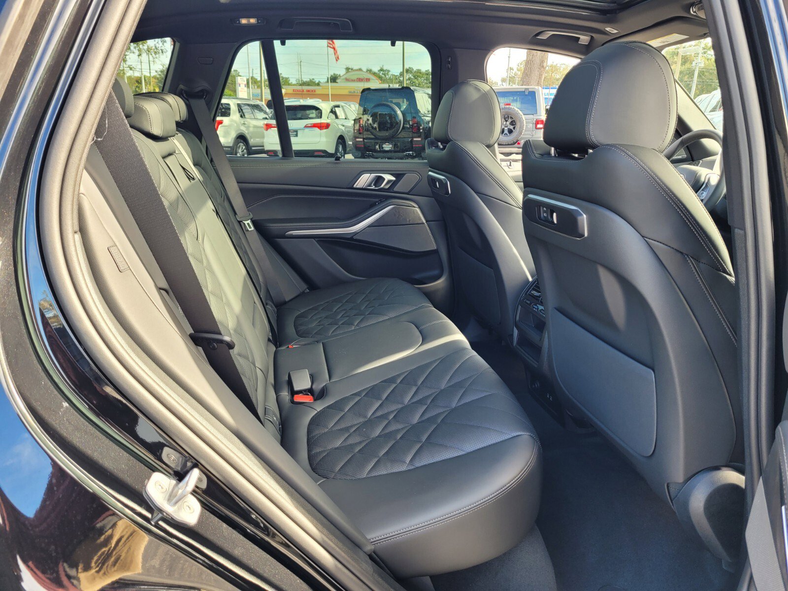 New 2026 BMW X5 xDrive40i w/ Premium Package AWD/4WD image 16