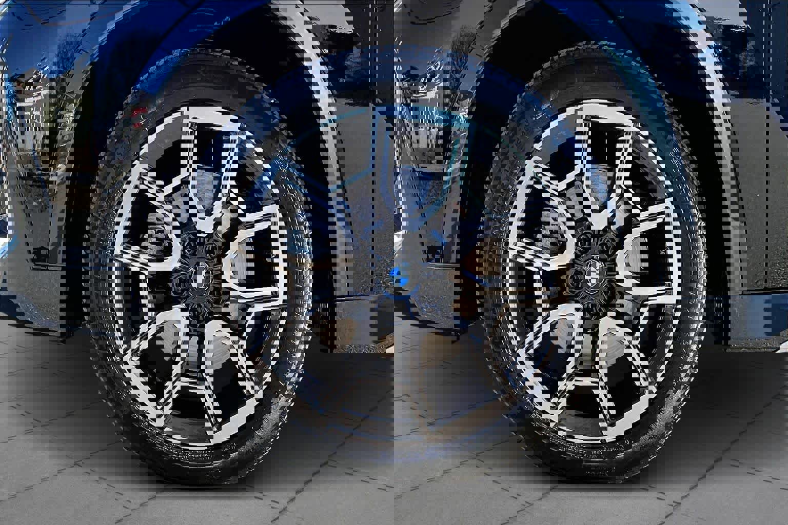 Used 2025 BMW X1 xDrive28i w/ Technology Package image 12