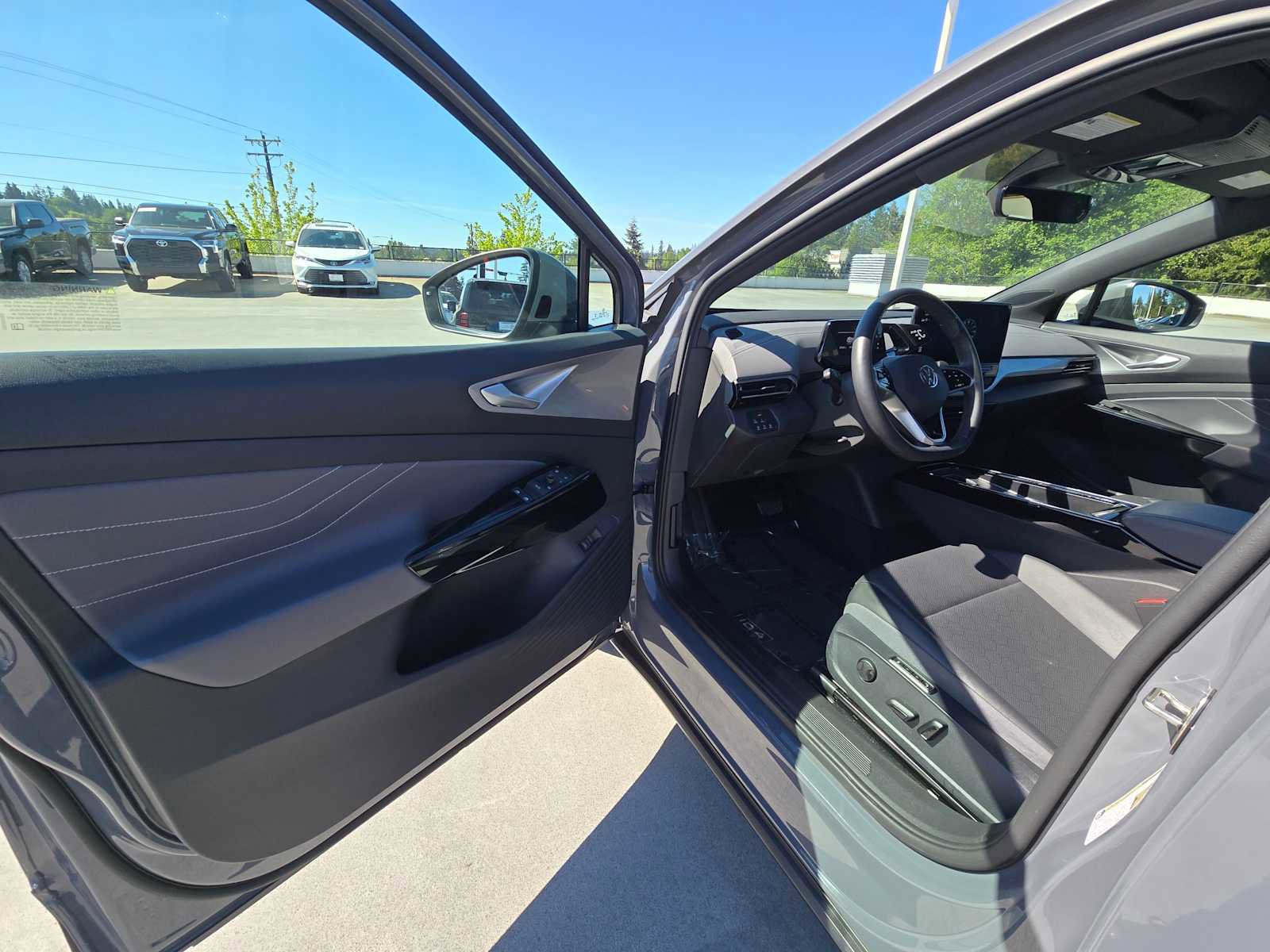 Used 2023 Volkswagen ID.4 Pro S AWD/4WD image 20