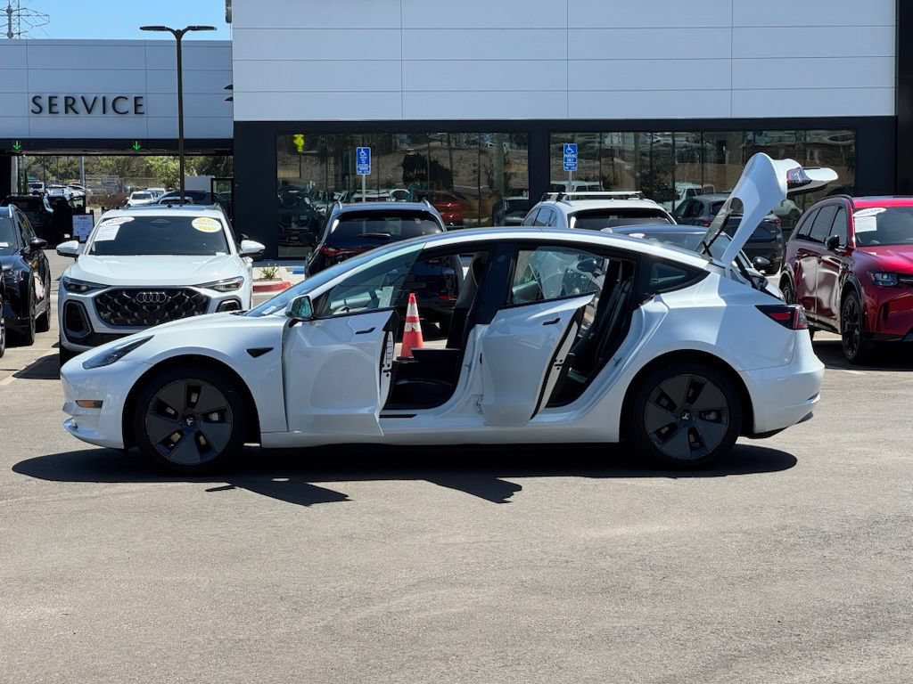 Used 2023 Tesla Model 3 Standard Range RWD image 27