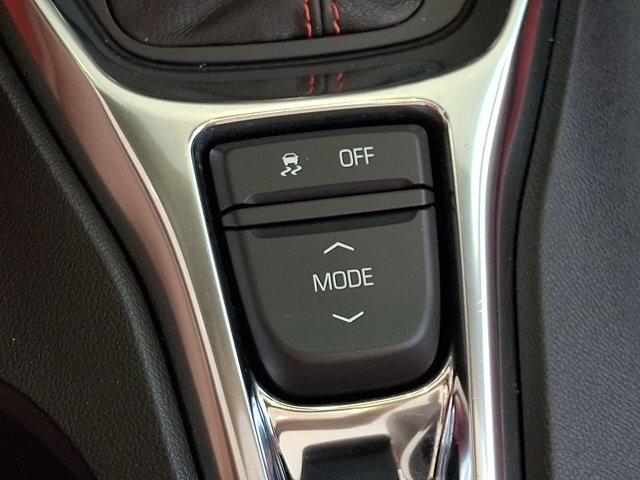 Used 2018 Chevrolet Camaro SS RWD image 26