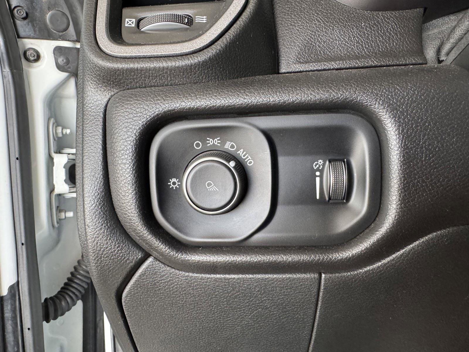 Used 2024 RAM 3500 Tradesman image 20