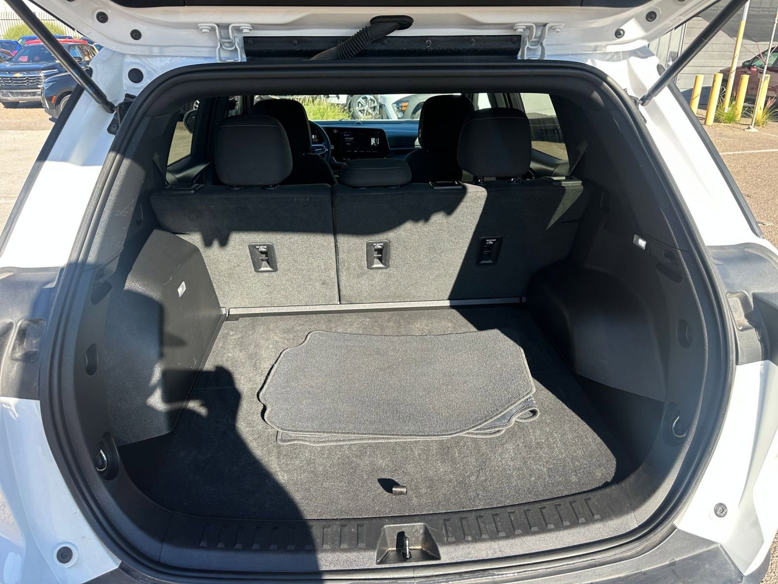 Used 2025 Chevrolet Equinox LT image 30