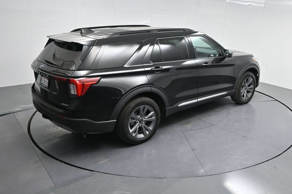 New 2025 Ford Explorer Active w/ Active Comfort Package AWD/4WD image 59