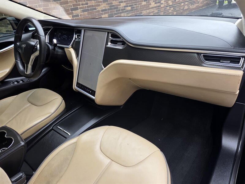 Used 2012 Tesla Model S Signature Performance RWD image 29