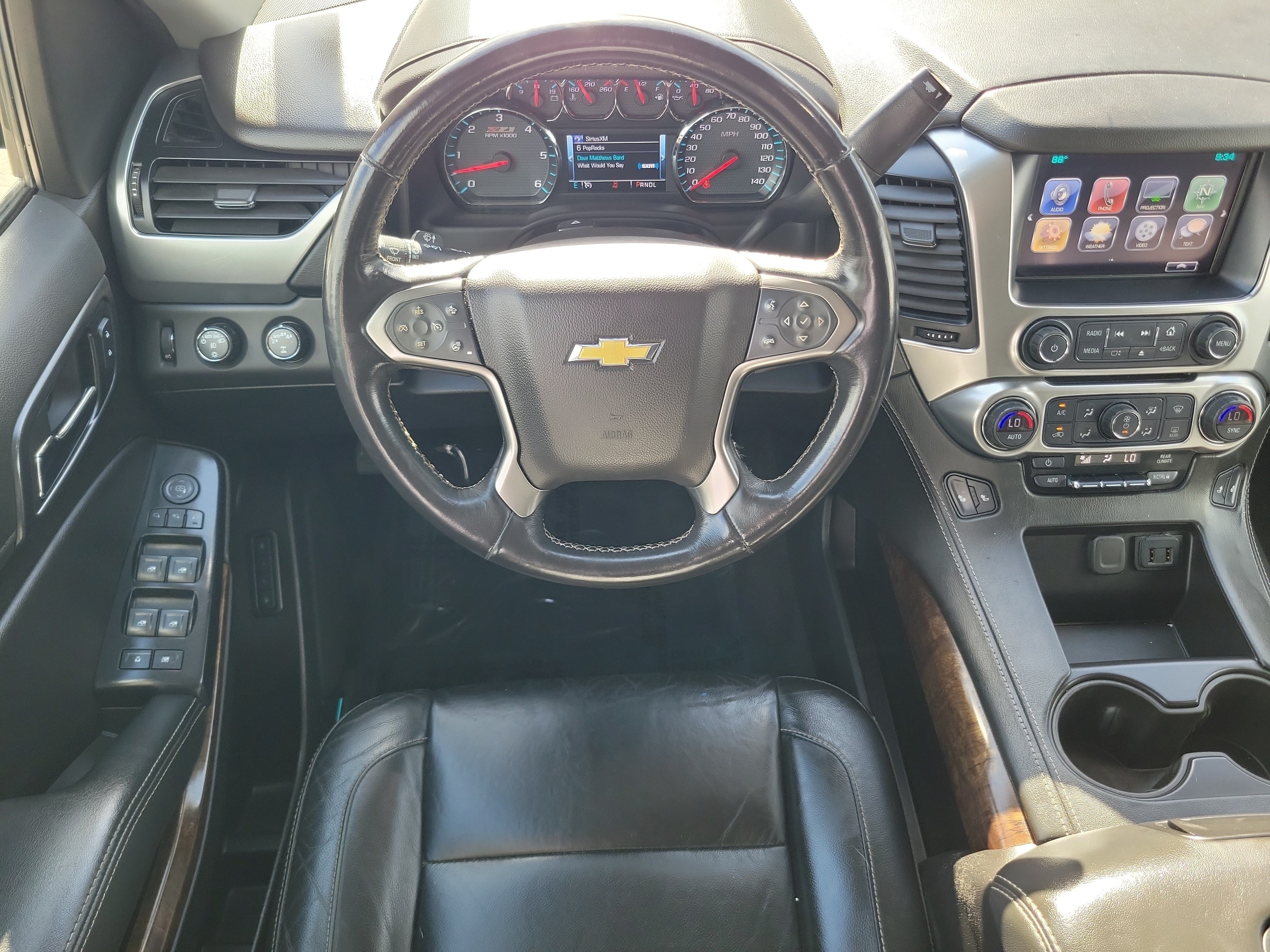Used 2020 Chevrolet Suburban LT AWD/4WD image 23