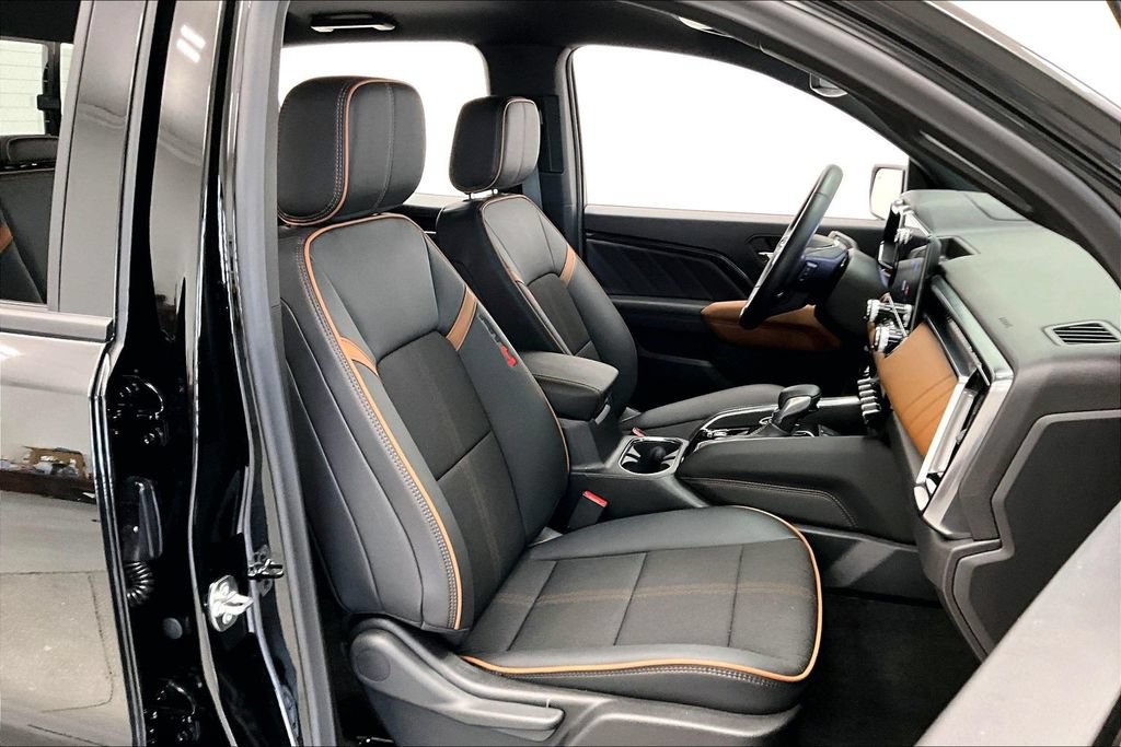 Used 2026 GMC Canyon AT4 w/ Nightfall Essentials Package AWD/4WD image 7