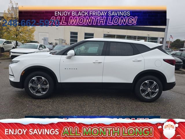 Used 2023 Chevrolet Blazer LT w/ Driver Confidence Package image 2