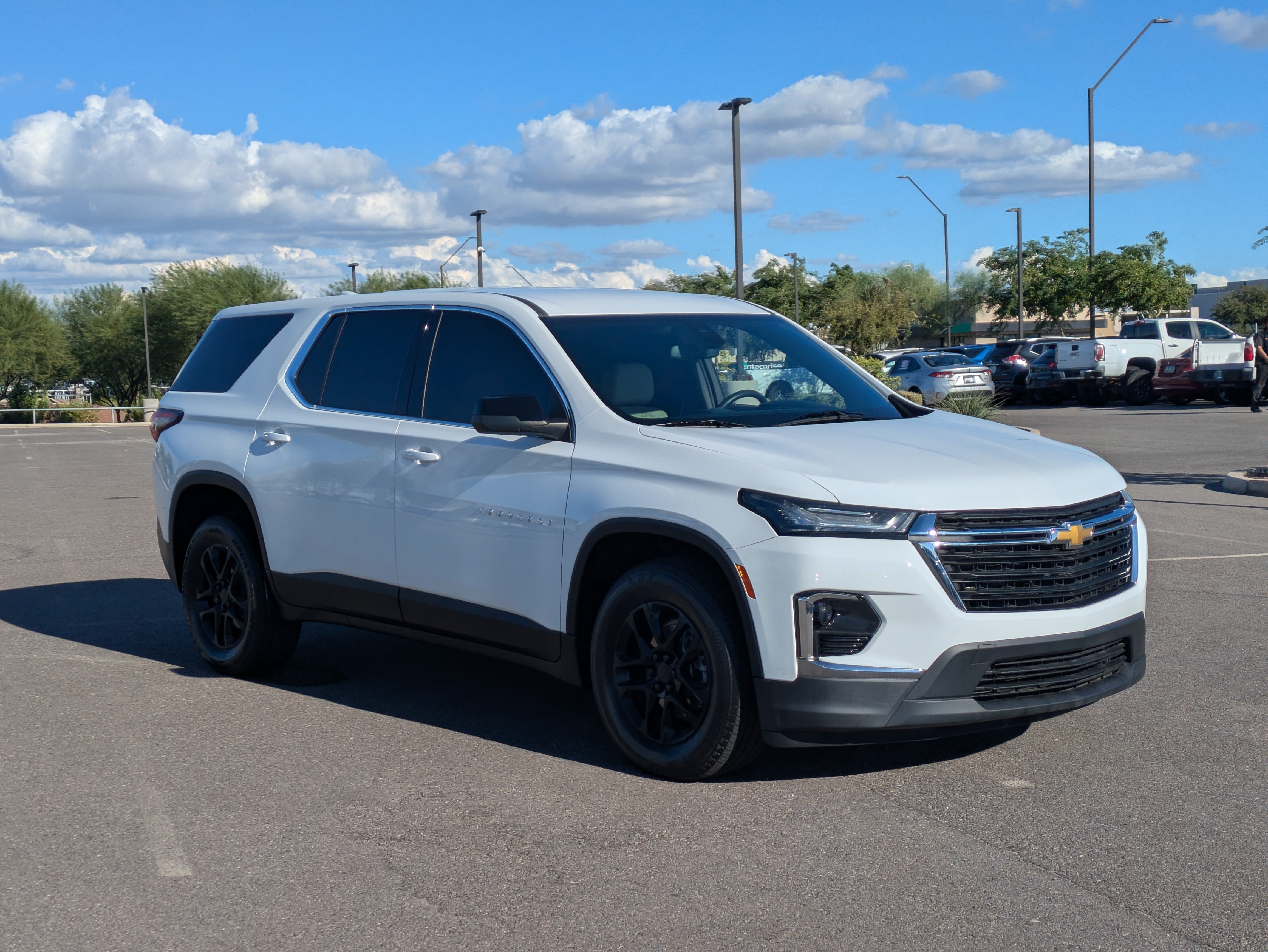 Used 2024 Chevrolet Traverse LS FWD image 7