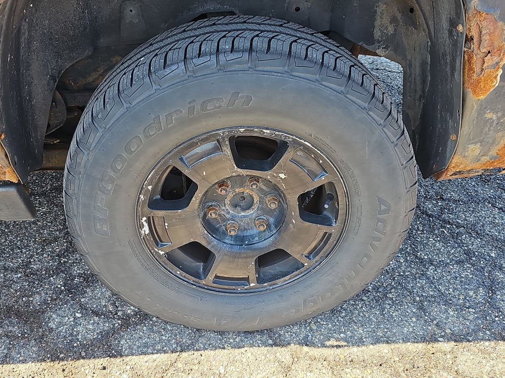 Used 2008 Chevrolet Avalanche LT image 34