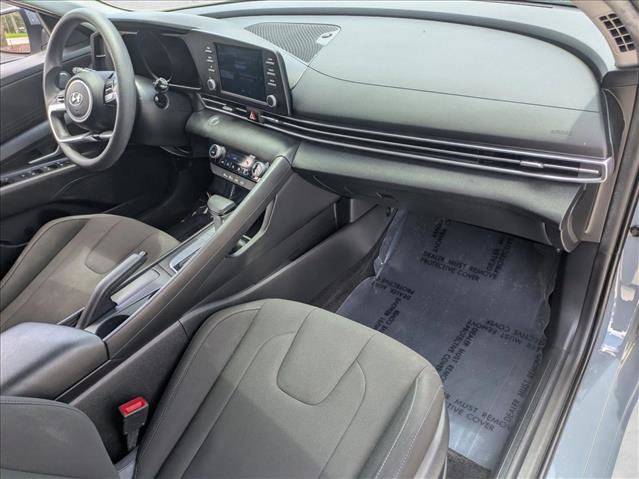 Used 2023 Hyundai Elantra SEL FWD image 19
