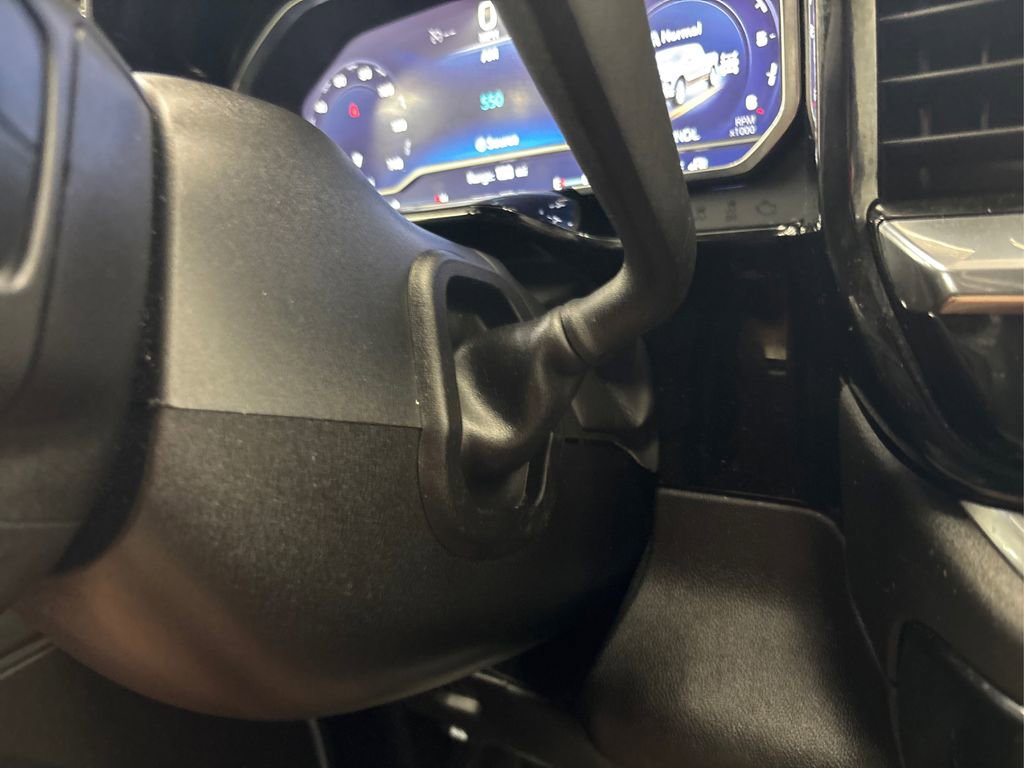 Used 2023 Chevrolet Silverado 1500 LT image 36