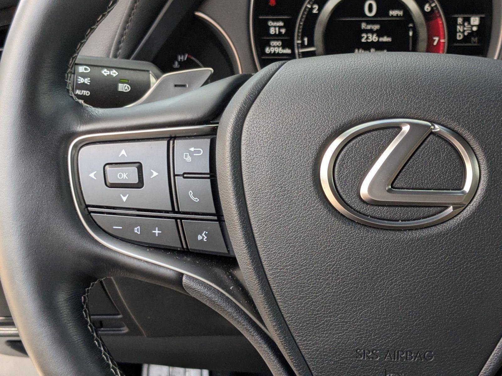 Certified 2021 Lexus LS 500 w/ Accessory Package (Z2) RWD image 11