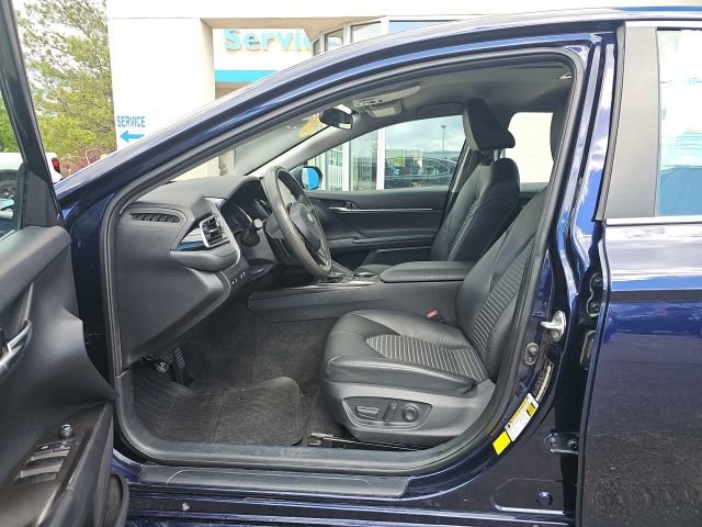 Used 2022 Toyota Camry SE FWD image 9