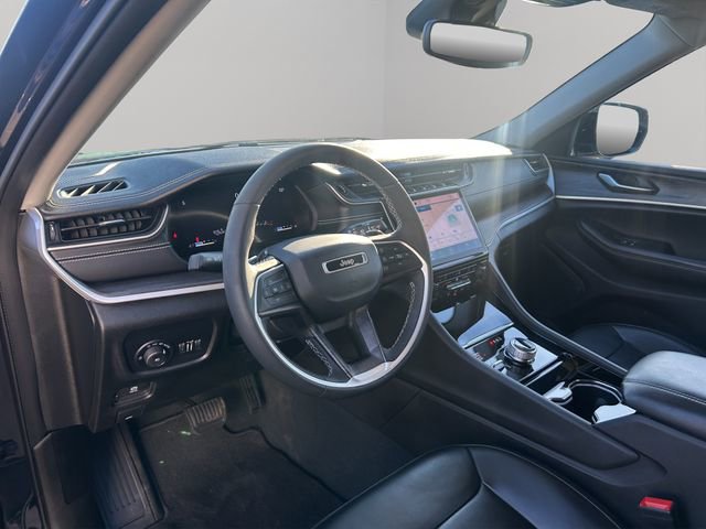 Used 2023 Jeep Grand Cherokee L Limited w/ Trailer Tow Group (B) image 27