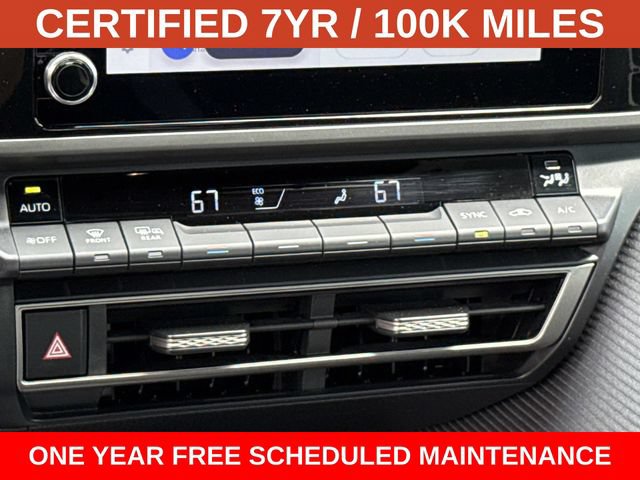 Used 2026 Toyota Camry SE FWD image 21