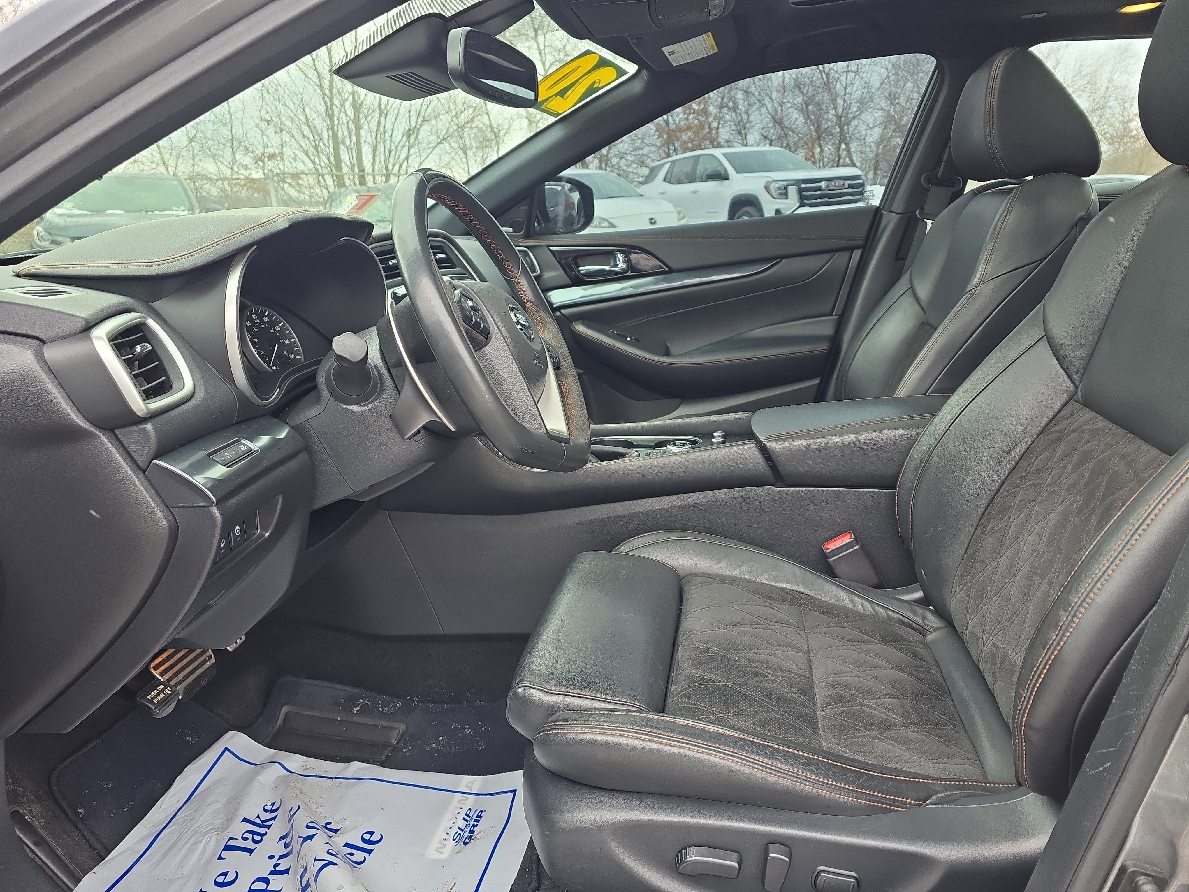 Used 2020 Nissan Maxima SR w/ Sport Mat Group image 13