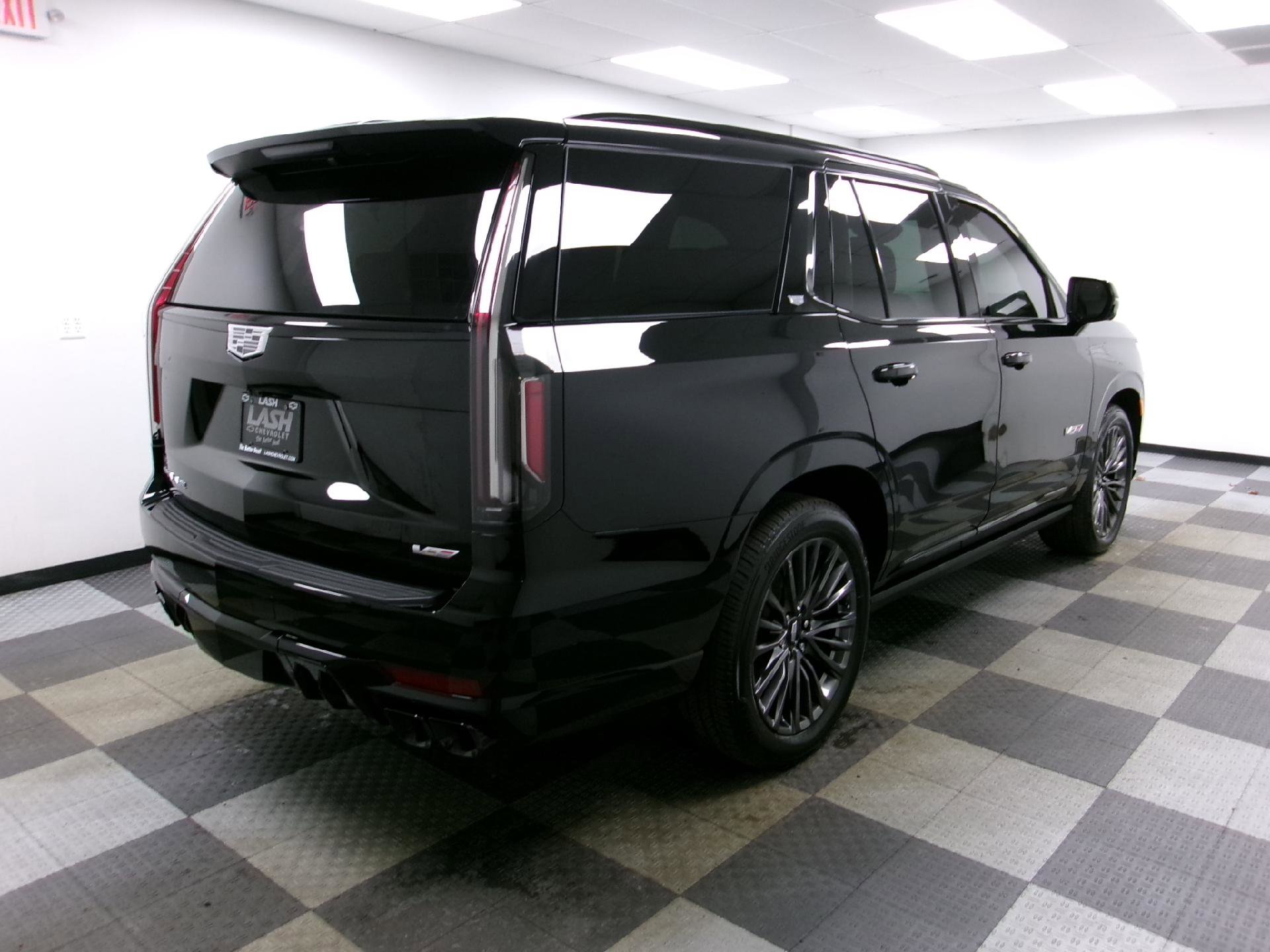 Used 2023 Cadillac Escalade V image 21