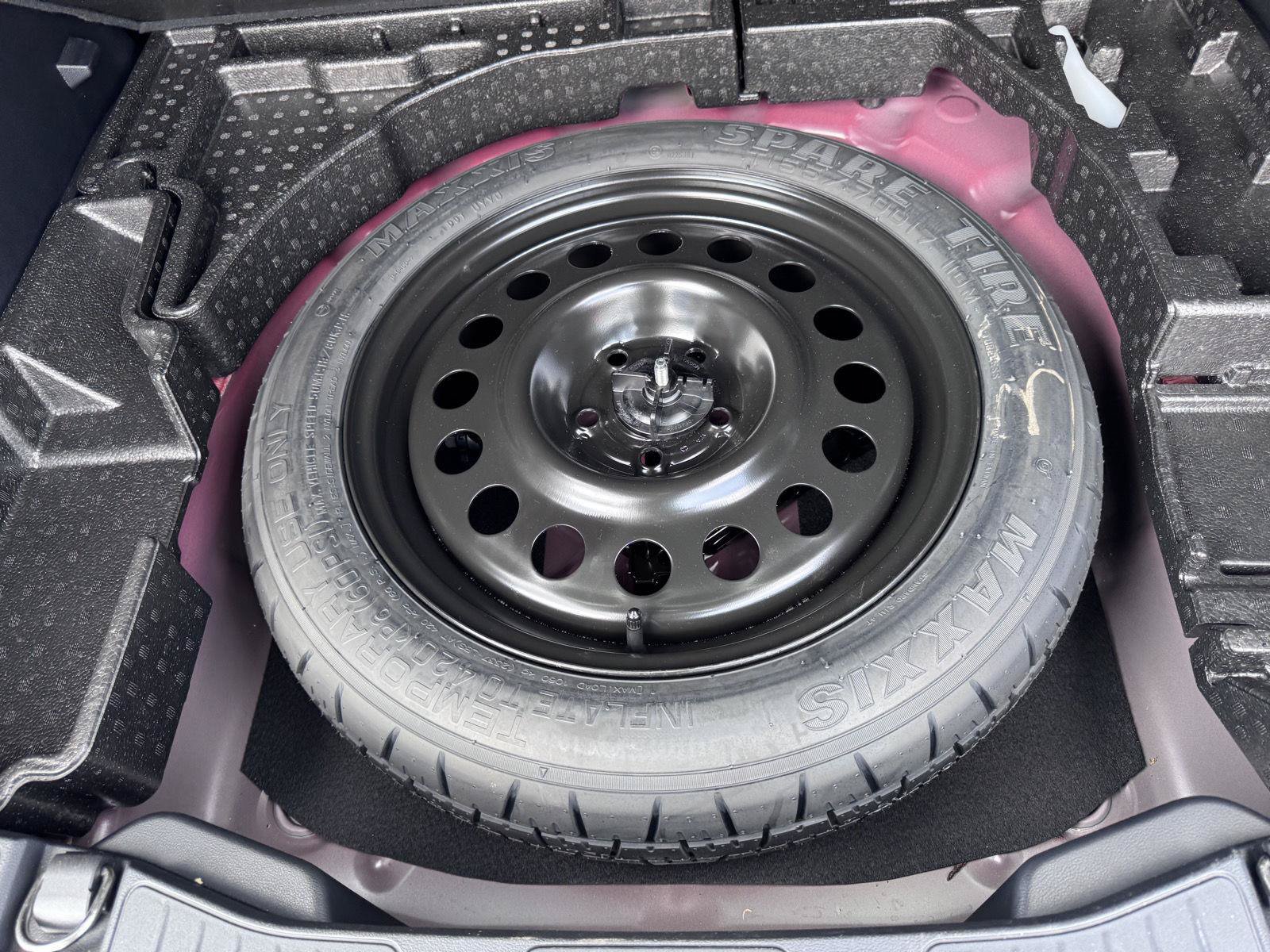 Used 2023 Ford Escape Active AWD/4WD image 8