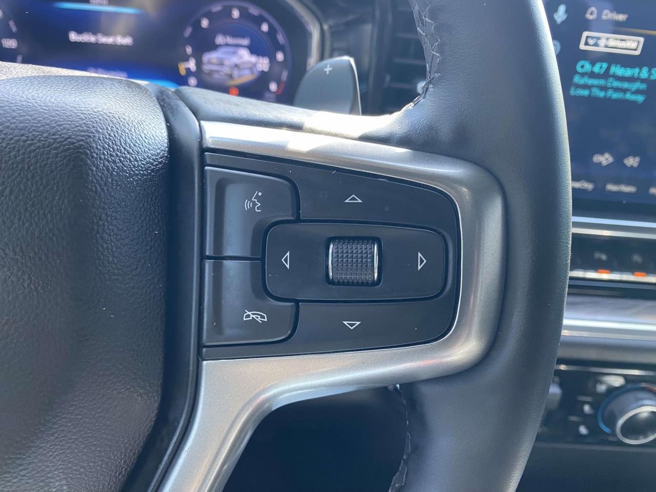 Used 2024 Chevrolet Silverado 1500 LTZ AWD/4WD image 22