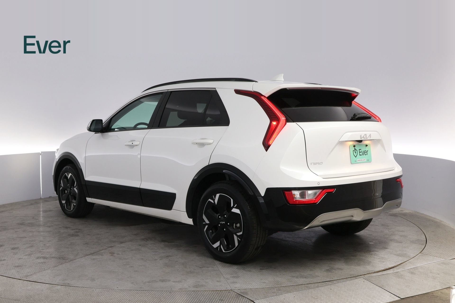 Used 2024 Kia Niro Wind FWD image 17